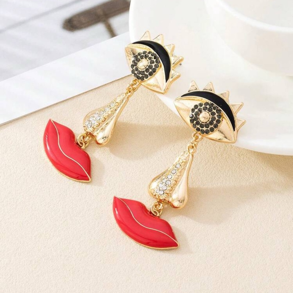 Chic Gold and Red Eye & Lip Earrings - Picture 2 of 4